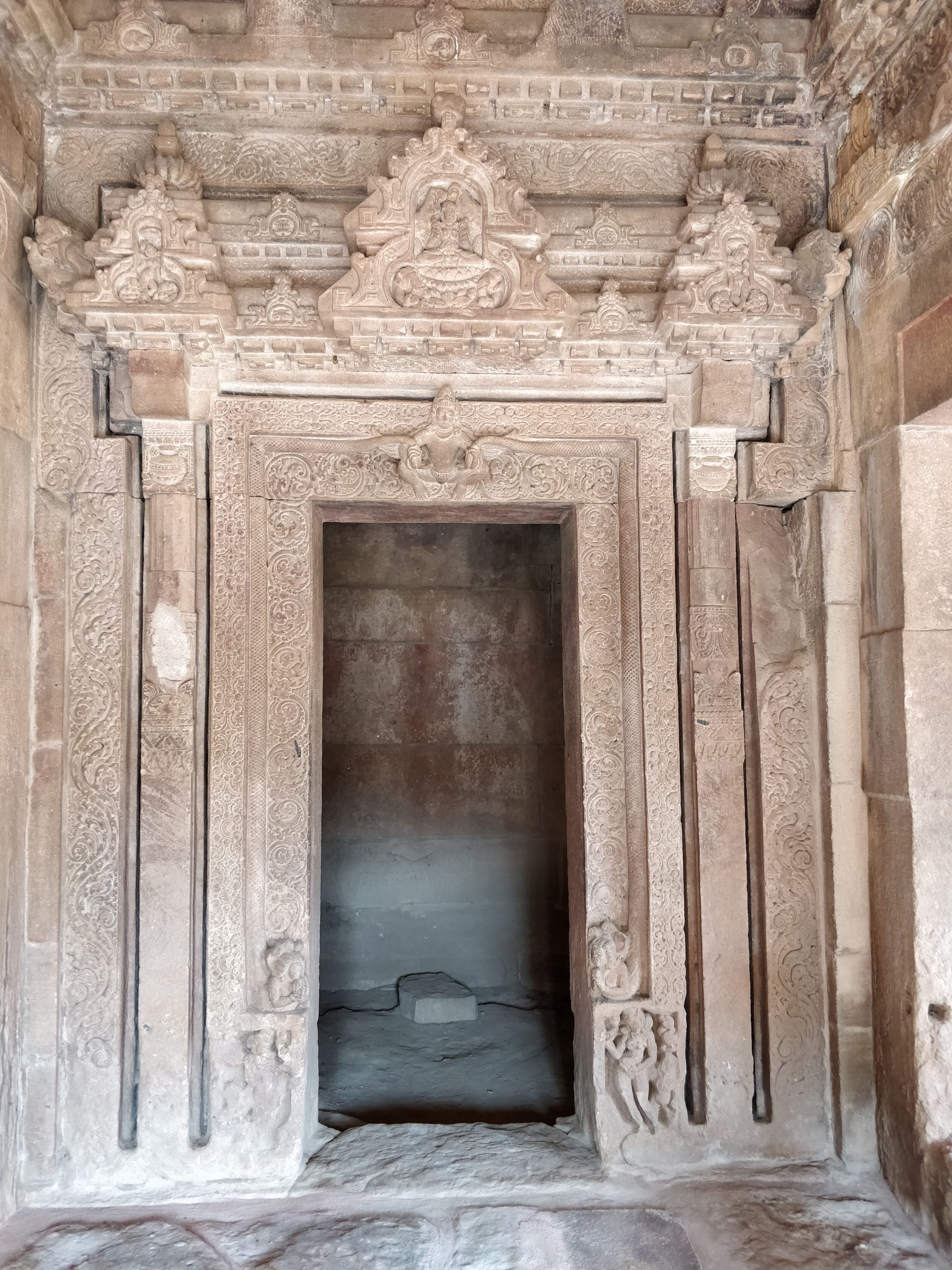 inside Gaudaragudi temple