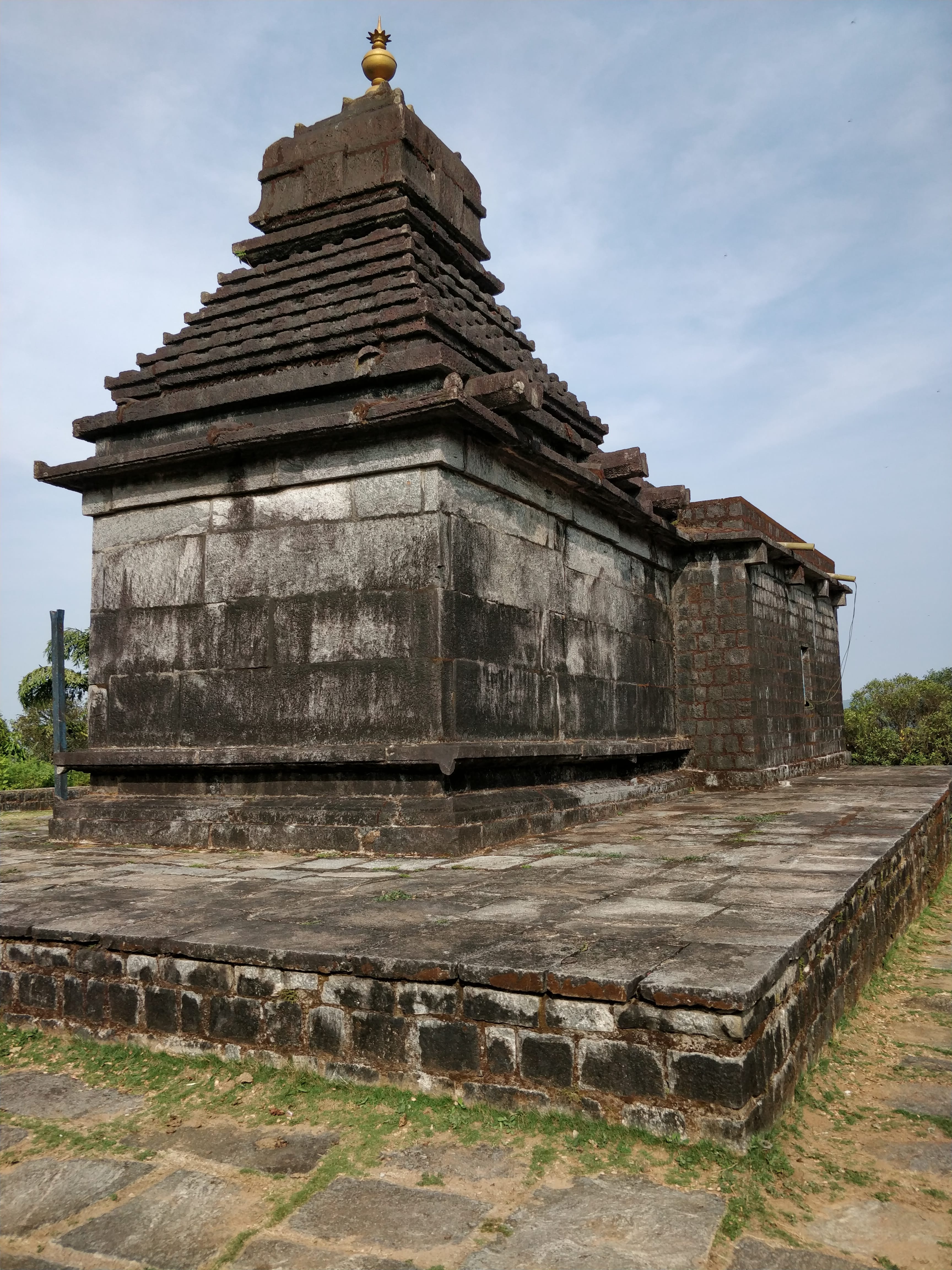 Bettada Byraweshwara temple