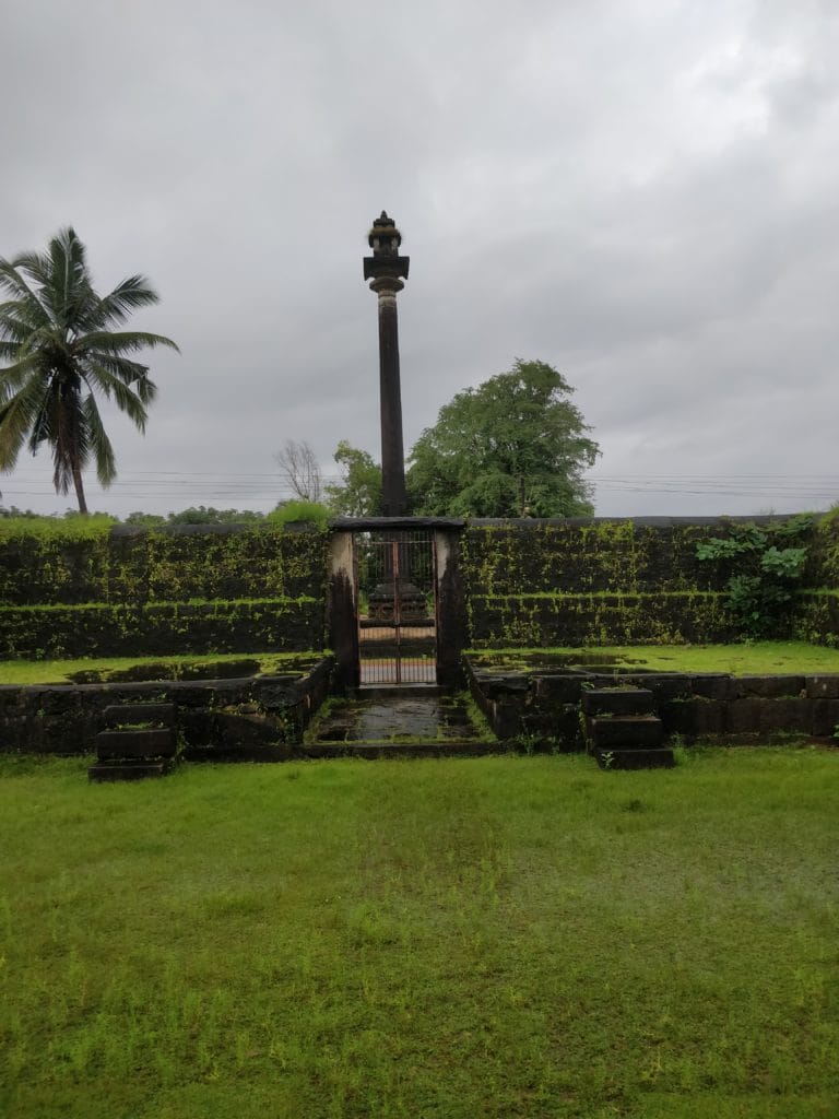 Monolithic Stone Pillar - Varanga